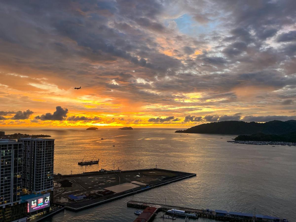 Jesselton Point Seaview Homestay Kota Kinabalu Exterior foto